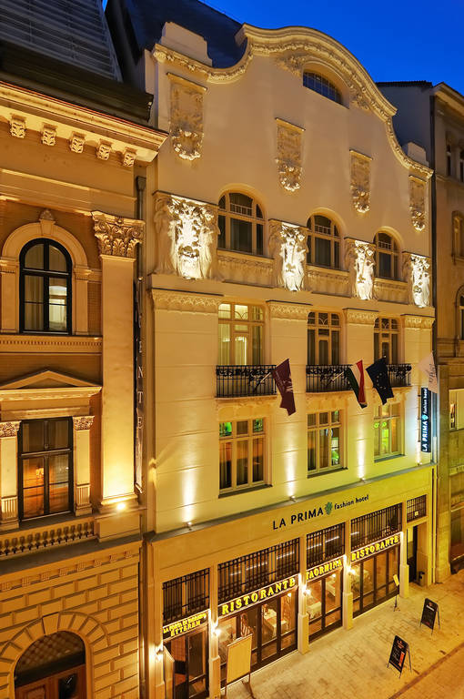 La Prima Fashion Budapest